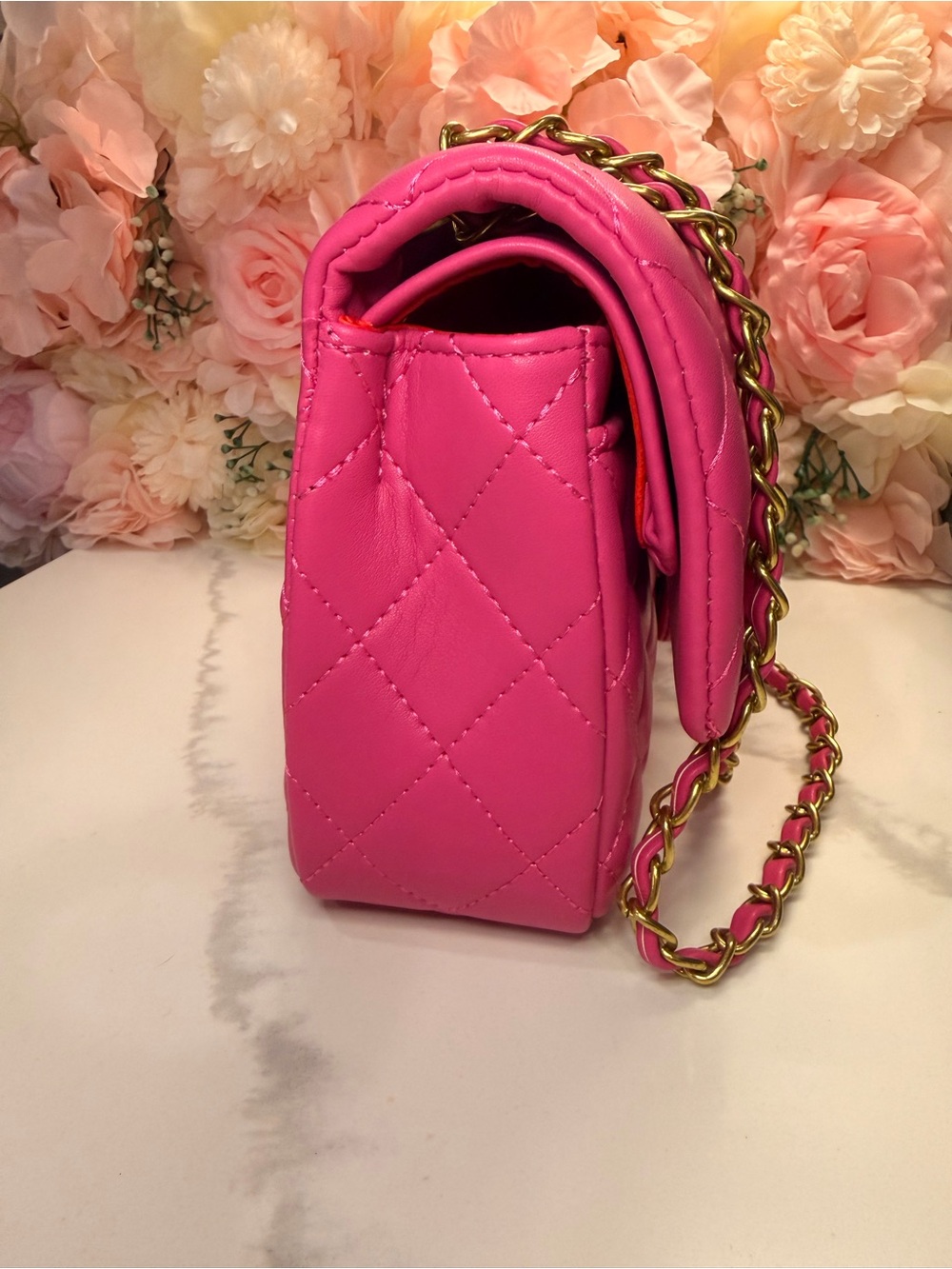 Pink Quilted Chain Shoulder Bag 💗✨ - Picture 3 of 9